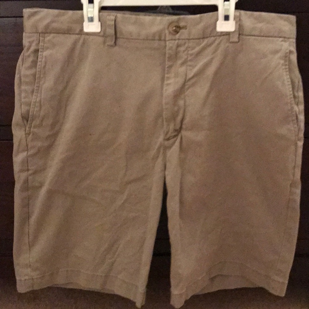 Men’s Vineyard Vines shorts